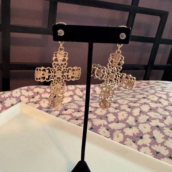 New Statement Cross Earrings - Picture 2 of 4